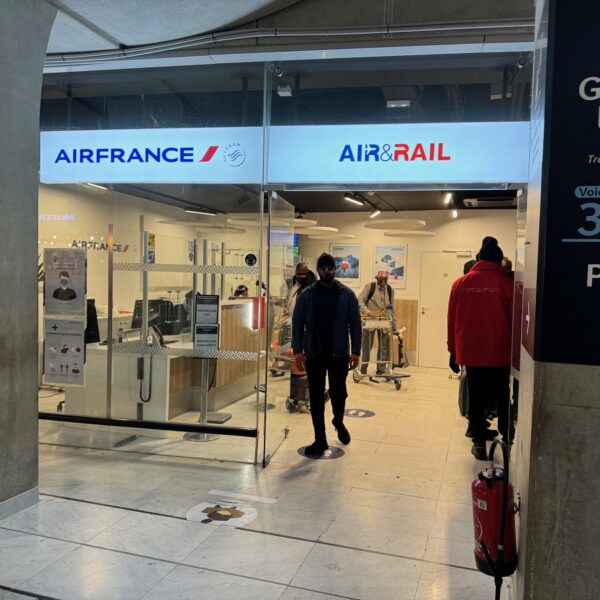 Les comptoirs Air&Rail à l'aéroport de Roissy