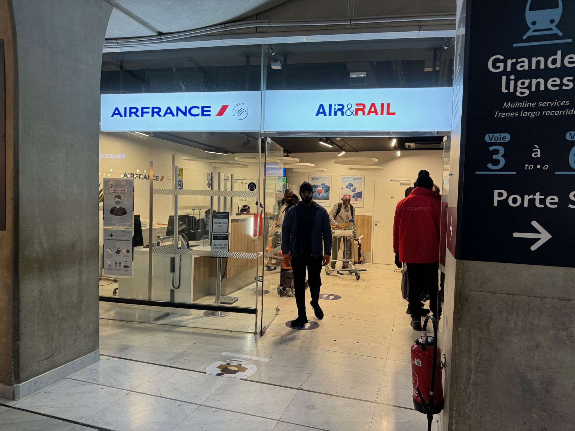 Les comptoirs Air&Rail à l'aéroport de Roissy