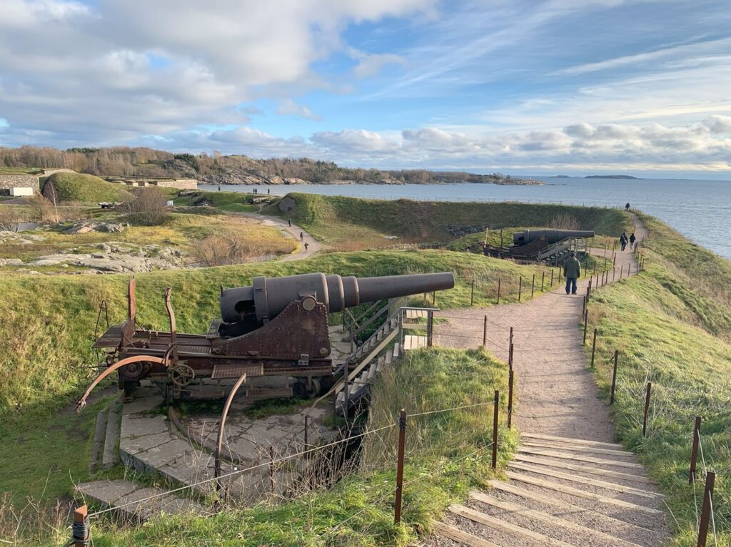 Des canons sur l'île de Suomenlinna