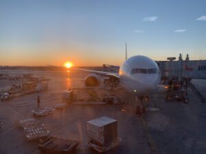 Un Boeing 777-300ER d'Air France à l'aéroport de Toronto-Pearson